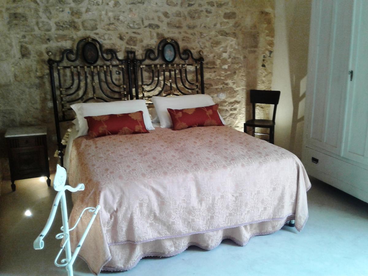 Borgo in corte Martano Esterno foto